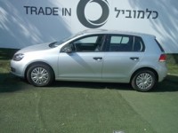 פולקסווגן&nbsp;גולף החדשה&nbsp;TRENDLINE אוט' 1.6 (102 כ''ס)&nbsp;2009