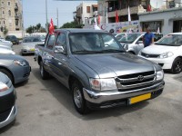 טויוטה&nbsp;היילקס 4X2&nbsp;TOP SR ידני דאבל קבינה דיזל 2.5&nbsp;2002