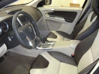 וולוו&nbsp;XC60&nbsp;ACTIVE אוט' 2.0&nbsp;2011