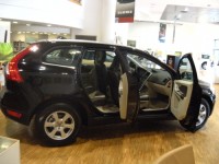 וולוו&nbsp;XC60&nbsp;ACTIVE אוט' 2.0&nbsp;2011