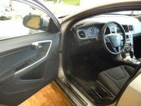 וולוו&nbsp;V60&nbsp;KINETIC אוט' 2.0&nbsp;2011