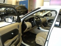 לנד רובר&nbsp;ריינג' רובר איווק&nbsp;2.0 אוטו' 4X4 PURE&nbsp;2011