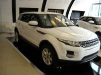 לנד רובר&nbsp;ריינג' רובר איווק&nbsp;2.0 אוטו' 4X4 PURE&nbsp;2011