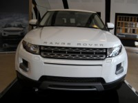 לנד רובר&nbsp;ריינג' רובר איווק&nbsp;2.0 אוטו' 4X4 PURE&nbsp;2011