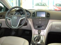 אופל&nbsp;אינסיגניה&nbsp;Edition 2.0 אוטו'&nbsp;2011