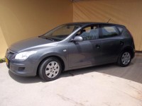 יונדאי&nbsp;i30&nbsp;CRDI-SUPEREME אוט' דיזל 1.6&nbsp;2009