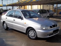 דייהו&nbsp;לאנוס&nbsp;SE אוט' 1.5&nbsp;2001