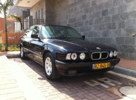 ב.מ.וו&nbsp;סדרה 5 החדשה&nbsp;I 525 אוט' 2.5&nbsp;1996