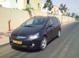 מיצובישי&nbsp;גרנדיס&nbsp;COMFORT אוט' 2.4&nbsp;2009