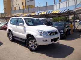 טויוטה&nbsp;לנד קרוזר קצר&nbsp;LUXURY אוט' קצר 4.0&nbsp;2007