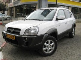 יונדאי&nbsp;טוסון&nbsp;GLS אוט' 2.7&nbsp;2005
