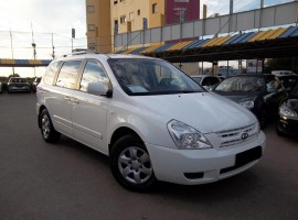 קיה&nbsp;קארנס&nbsp;LX-TDI אוט' 6 מקומות 2.0&nbsp;2009