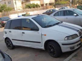 פיאט&nbsp;פונטו&nbsp;STILE ידני דיזל 1.7&nbsp;2000