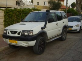 ניסאן&nbsp;טראנו ארוך&nbsp;TDI SR ארוך דיזל אוט' 2.7&nbsp;2002