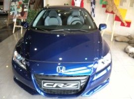 הונדה&nbsp;CRZ&nbsp;I-VTEC אוט' היבריד 1.5&nbsp;2011
