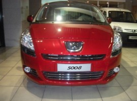 פיג'ו&nbsp;5008&nbsp;PREMIUM אוט' 1.6&nbsp;2011