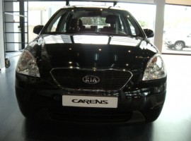 קיה&nbsp;קארנס&nbsp;LX אוט' 7 מקומות 2.0&nbsp;2011