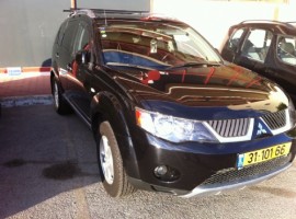 מיצובישי&nbsp;אאוטלנדר החדשה&nbsp;COMFORT אוט' 7 מושבים 2.4 (מתיחת פנים)&nbsp;2008