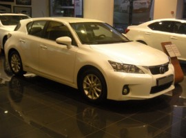 לקסוס&nbsp;CT 200H&nbsp;אוט' היבריד 1.8&nbsp;2011
