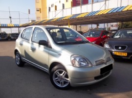 טויוטה&nbsp;יאריס&nbsp;SOL אוט' 1.3&nbsp;2002