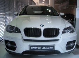 ב.מ.וו&nbsp;X 6&nbsp;35I אוט' 3.0&nbsp;2011