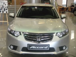 הונדה&nbsp;אקורד החדשה&nbsp;LUXURY אוט' 2.0&nbsp;2011