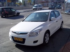 יונדאי&nbsp;i30&nbsp;CRDI-SUPEREME אוט' דיזל 1.6&nbsp;2009