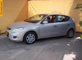 יונדאי&nbsp;i30&nbsp;CRDI-SUPEREME אוט' דיזל 1.6&nbsp;2009