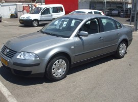 פולקסווגן&nbsp;פאסאט&nbsp;LUXURY ידני 2.0&nbsp;2003
