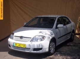 טויוטה&nbsp;קורולה החדשה&nbsp;GLI אוט' 1.6 (מתיחת פנים)&nbsp;2003