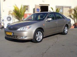 טויוטה&nbsp;קאמרי&nbsp;GLI אוט' 2.2&nbsp;2004