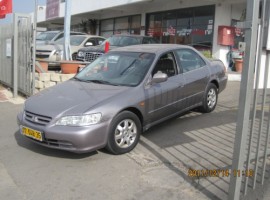 הונדה&nbsp;אקורד&nbsp;EX אוט' 2.0&nbsp;2002