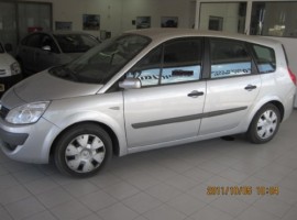 רנו&nbsp;גרנד סניק&nbsp;EXPRESSION אוט' 7 מושבים 2.0&nbsp;2008