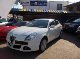 אלפא רומיאו&nbsp;ג'ולייטה&nbsp;DISTINCTIVE ידני 1.4 (170 כ"ס)&nbsp;2011