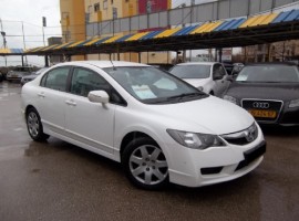 הונדה&nbsp;סיוויק&nbsp;LS אוט' 1.6&nbsp;2010